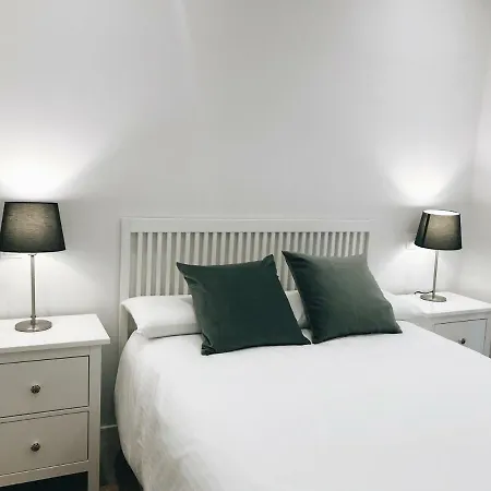 Reina Victoria 46 Appartement Madrid Buitenkant foto